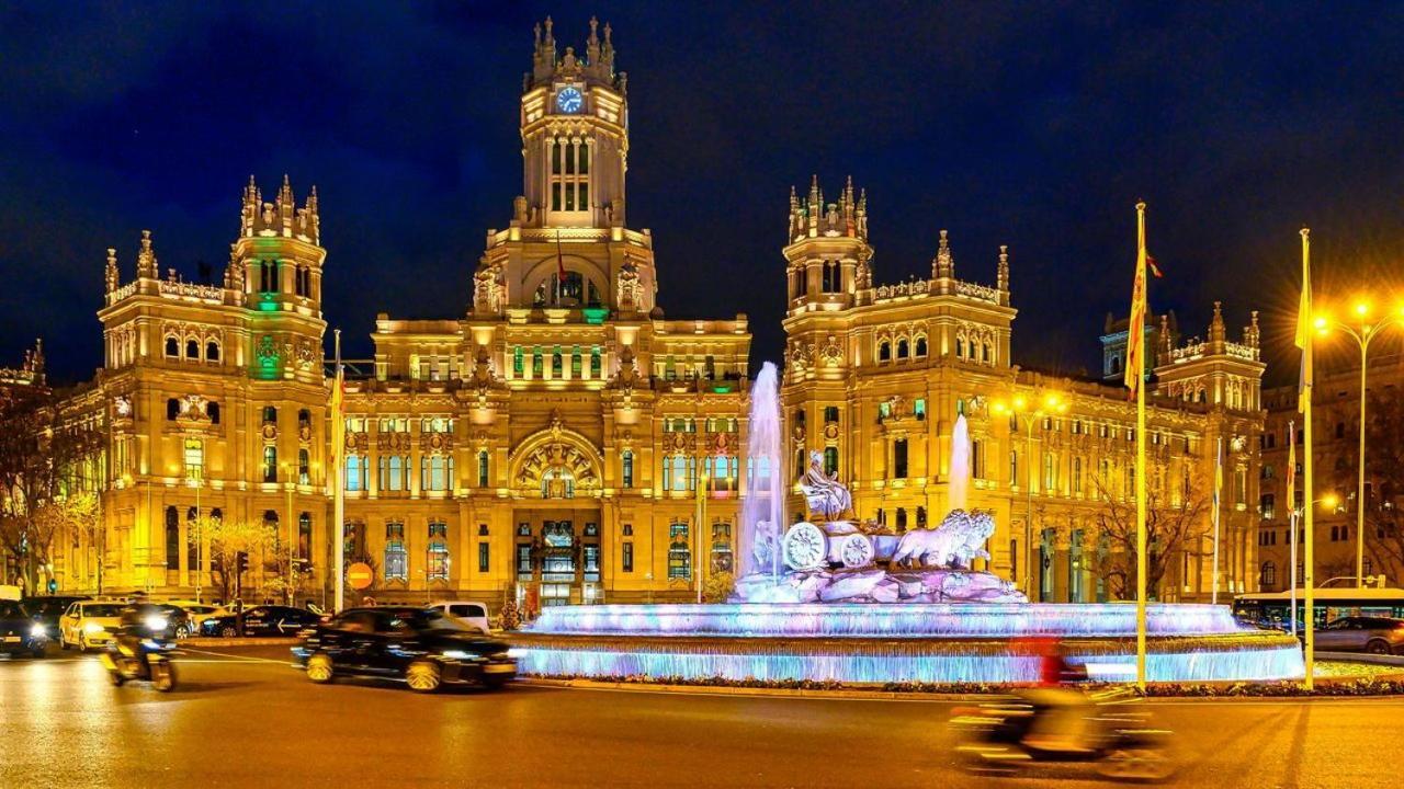 Hostel Las Rosas Madrid Bagian luar foto